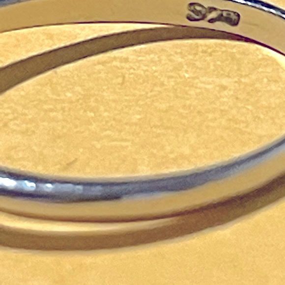 Mystic topaz ring Sterling silver Size 8 sparkly prismatic - Picture 4 of 6